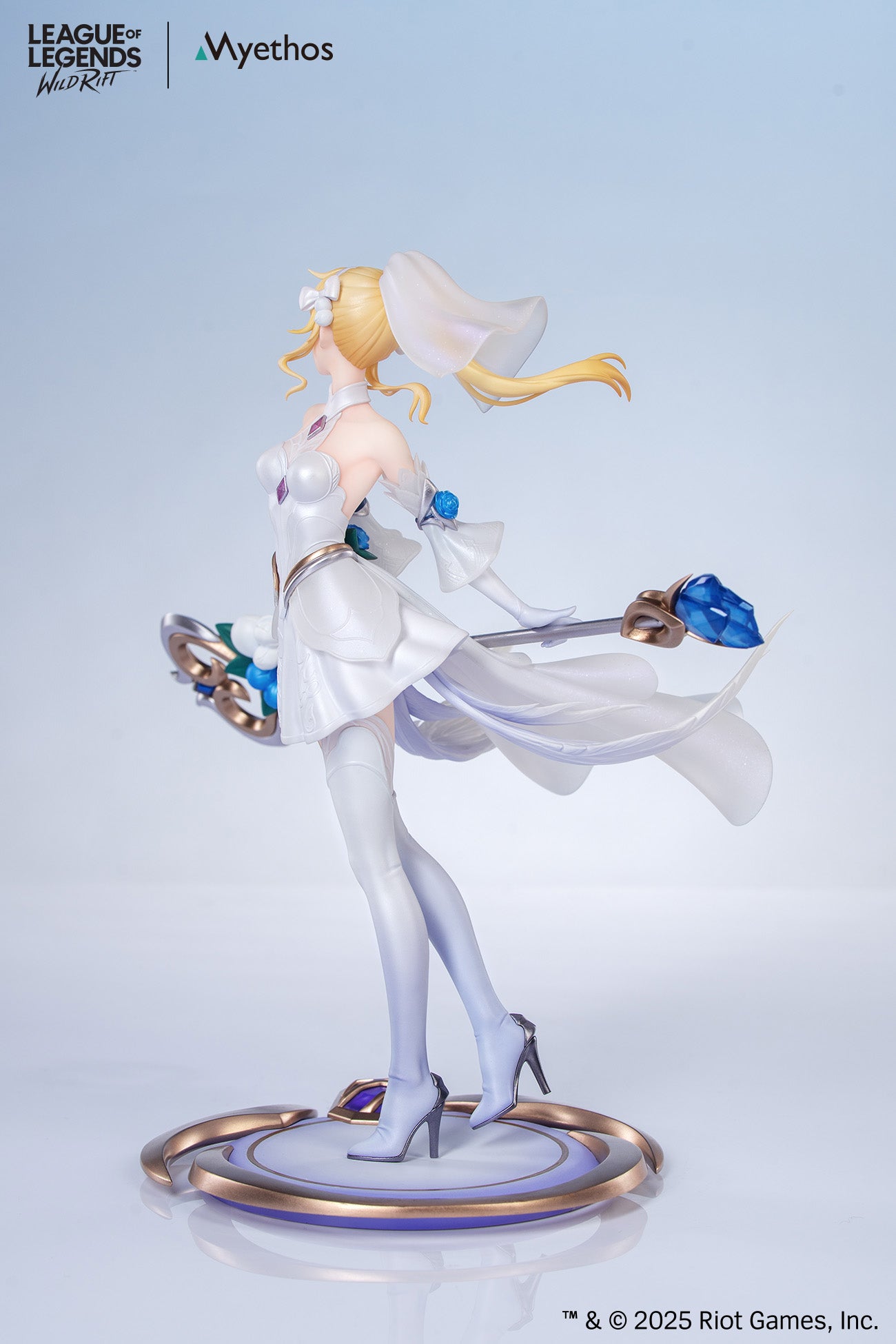 Gift+ League of Legends: Wild Rift 1/8 Crystal Rose Lux 1/8 Scale Figure