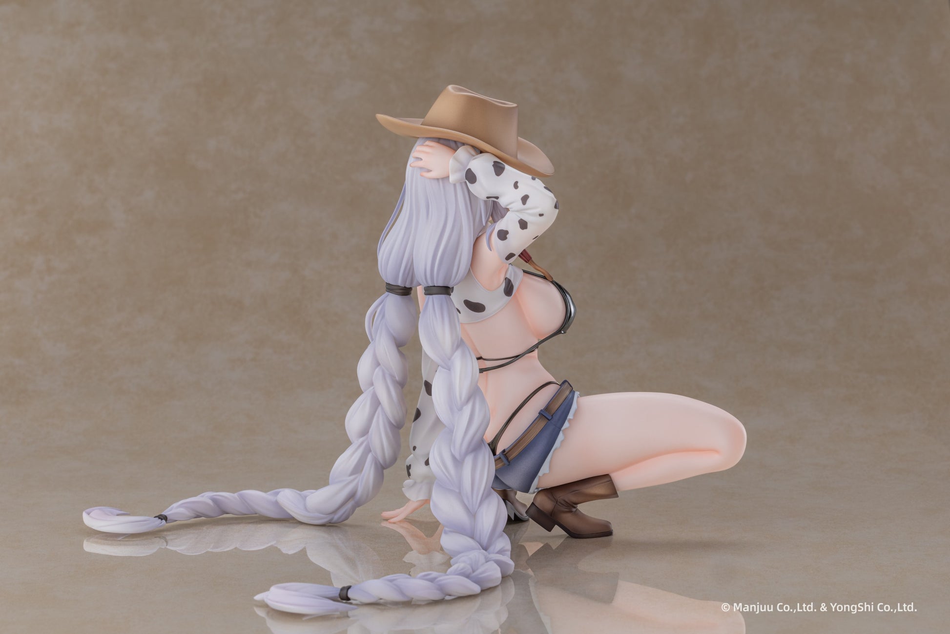 Anigame Azur Lane Fargo Dairy In The Dreary Sun Ver. 1/6 Scale Figure