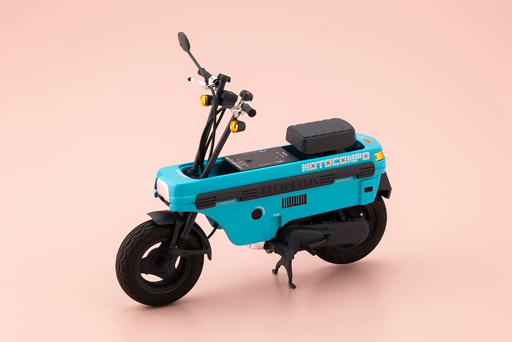 Megami Device Buster Doll Knight Alice with Honda AB12 Motocompo 1/12 Scale Figure