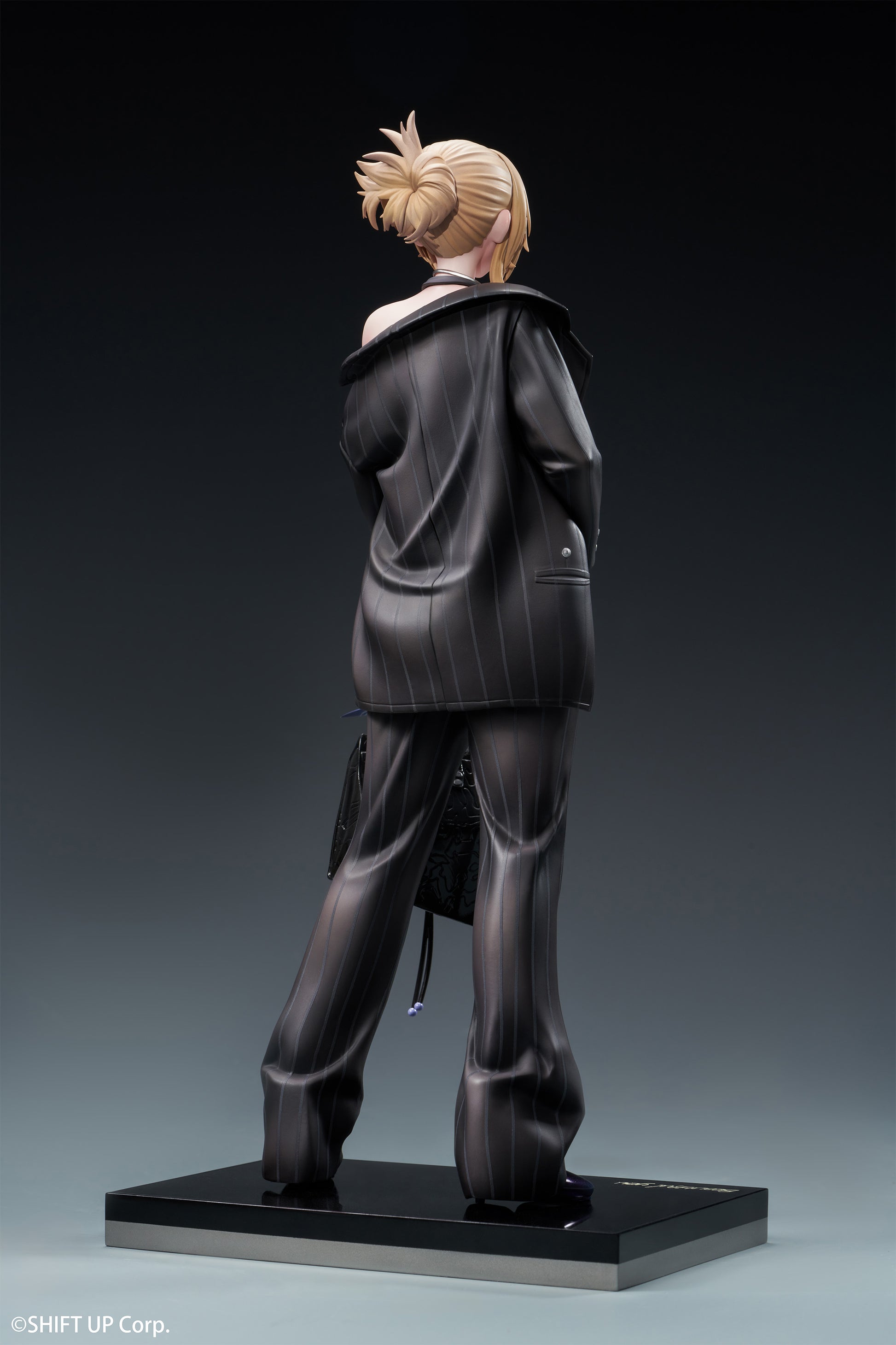 Hobbysakura "Goddess Of Victory: Nikke" Grave: Beautiful You 1/7 Scale Figure Deluxe Edition