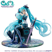 Lucrea Mobile Suit Gundam 45th Anniversary X Hatsune MikuHatsune Miku X OO Gundam 1/7 Scale Figure