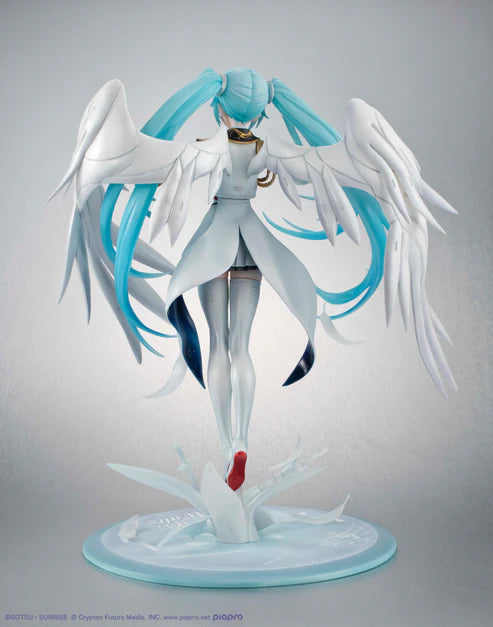 Lucrea Mobile Suit Gundam 45th Anniversary X Hatsune Miku Hatsune Miku X Wing Gundam Zero EW 1/7 Scale Figure