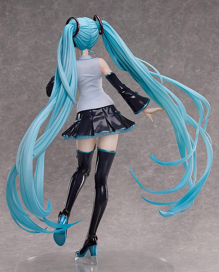 Hatsune Miku V4 Chinese 1/3 Scale Figure
