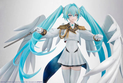 Lucrea Mobile Suit Gundam 45th Anniversary X Hatsune Miku Hatsune Miku X Wing Gundam Zero EW 1/7 Scale Figure