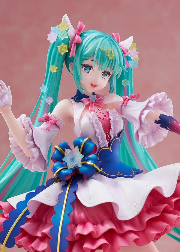 Creators Collection Figure Hatsune Miku: Rosuuri Ver. 1/7 Scale Figure