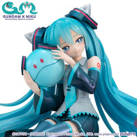Lucrea Mobile Suit Gundam 45th Anniversary X Hatsune MikuHatsune Miku X OO Gundam 1/7 Scale Figure