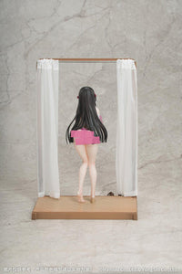Gift+ Trinidad: Trapper in the Changing Room Ver. 1/8 Scale Figure 1/8 Azur Lane Myethos