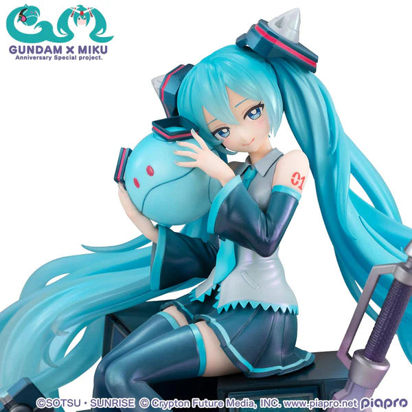 Lucrea Mobile Suit Gundam 45th Anniversary X Hatsune MikuHatsune Miku X OO Gundam 1/7 Scale Figure