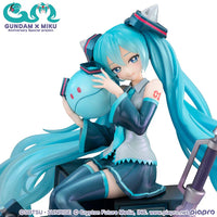 Lucrea Mobile Suit Gundam 45th Anniversary X Hatsune MikuHatsune Miku X OO Gundam 1/7 Scale Figure