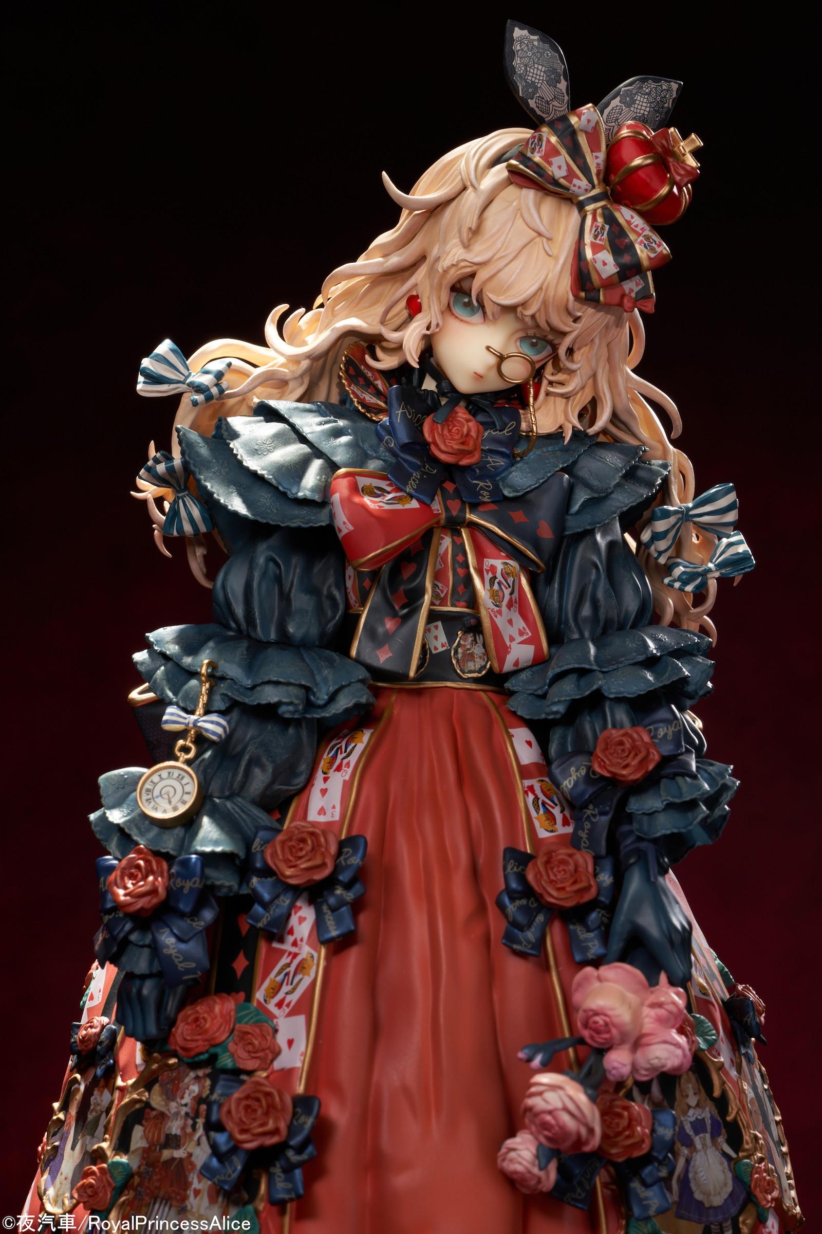 Red Queen And Princess Alice 1/6 Scale Figure