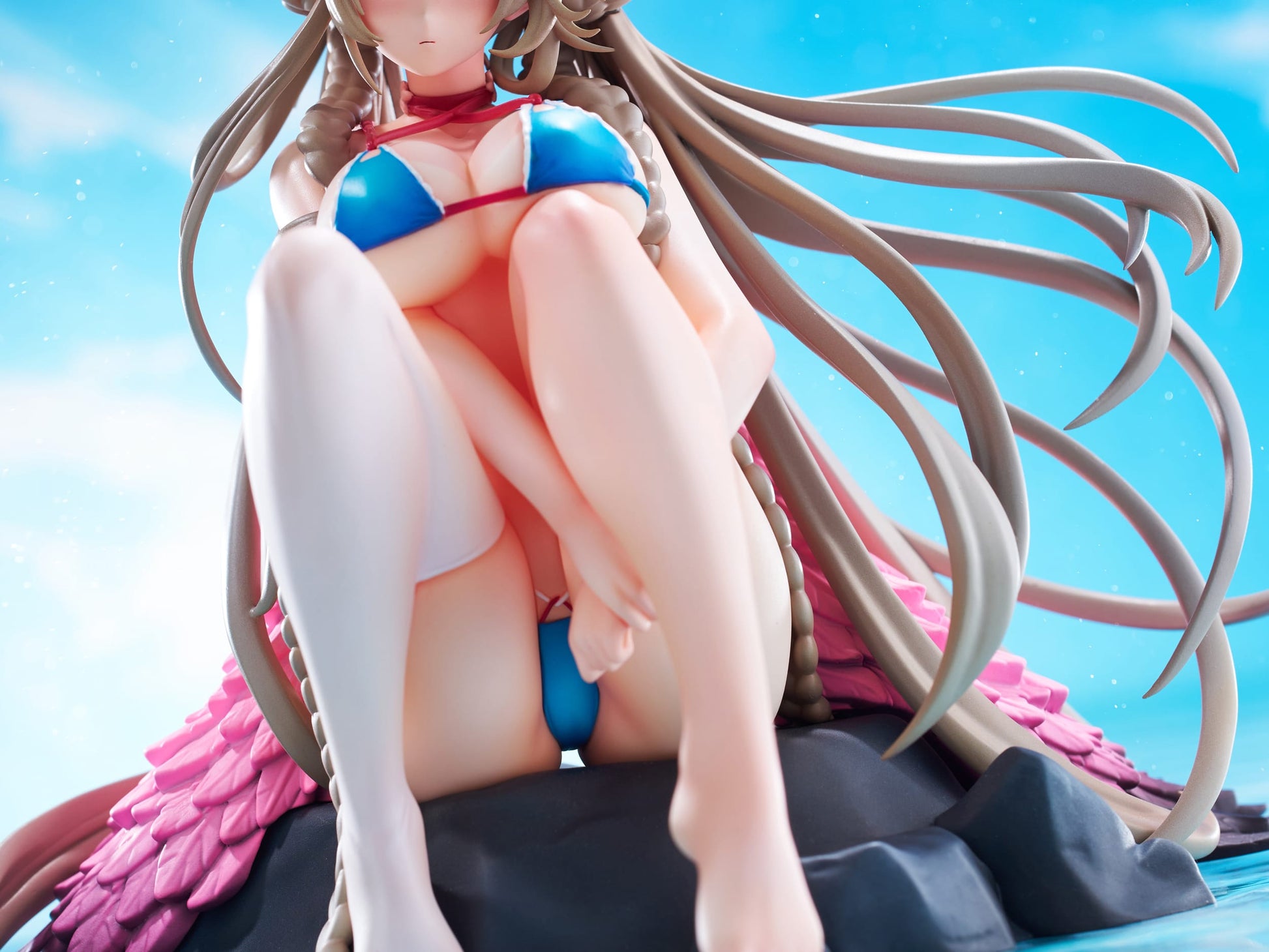 Azur Lane Formidable Royal Lady Sea Ver. 1/7 Scale Figure
