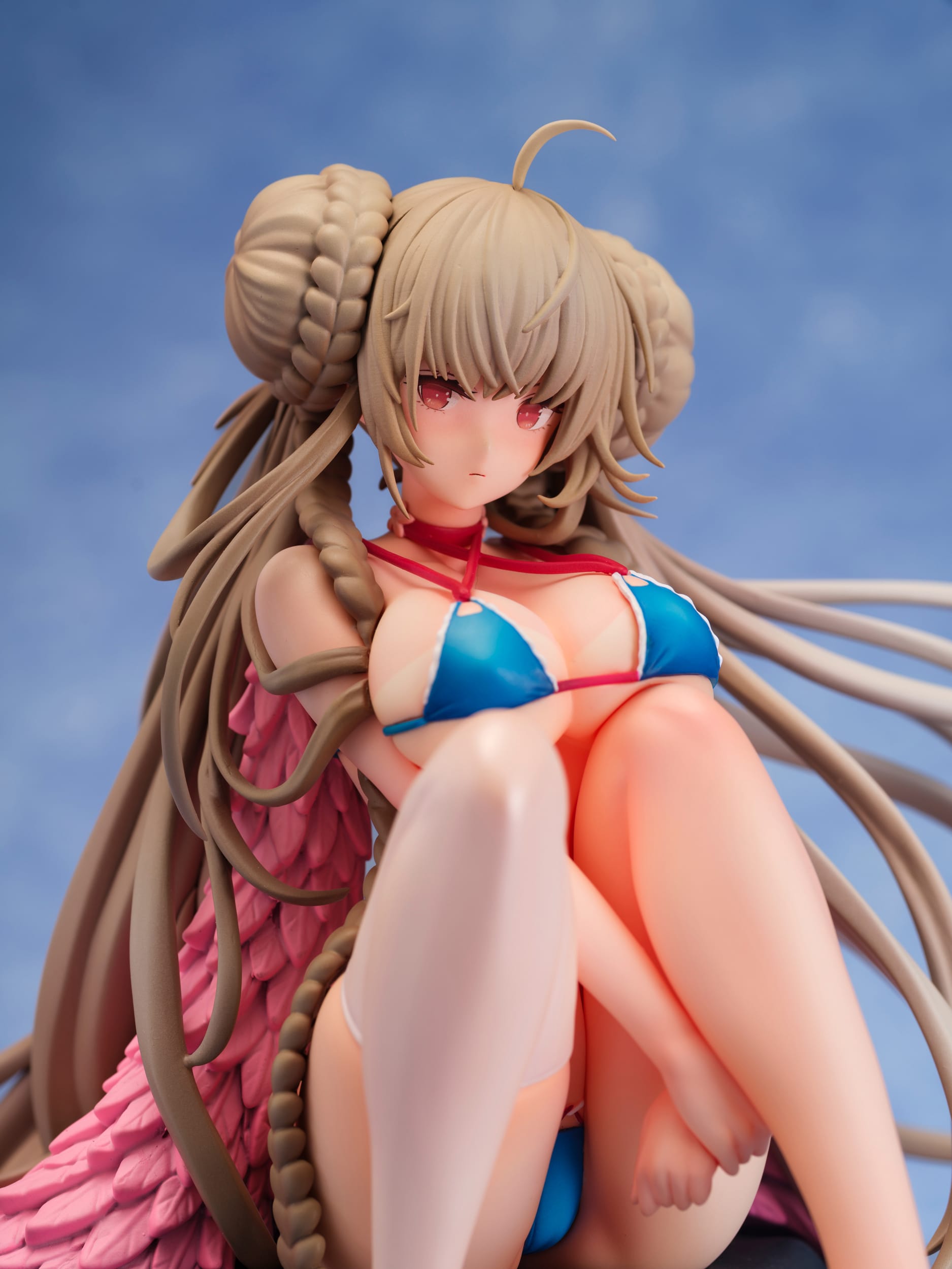 Azur Lane Formidable Royal Lady Sea Ver. 1/7 Scale Figure