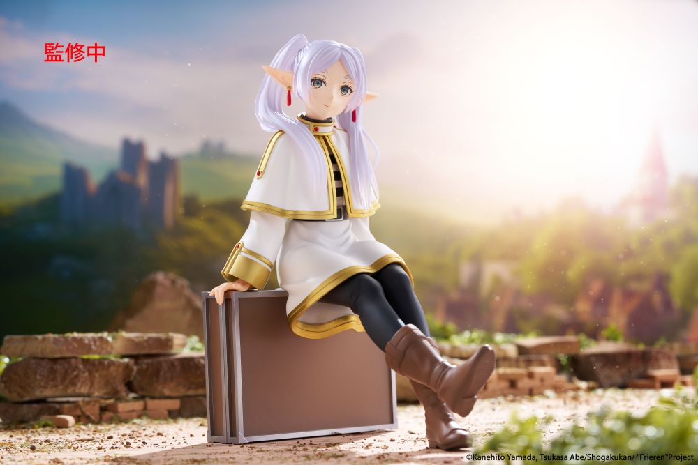 Frieren: Beyond Journey's End Desktop Cute Figure - Frieren (Trunk Case Ver.)