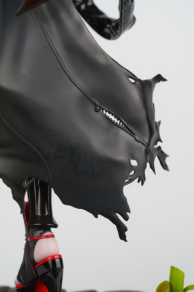 Goddess of Victory: Nikke Scarlet: Black Shadow 1/4 Scale Figure