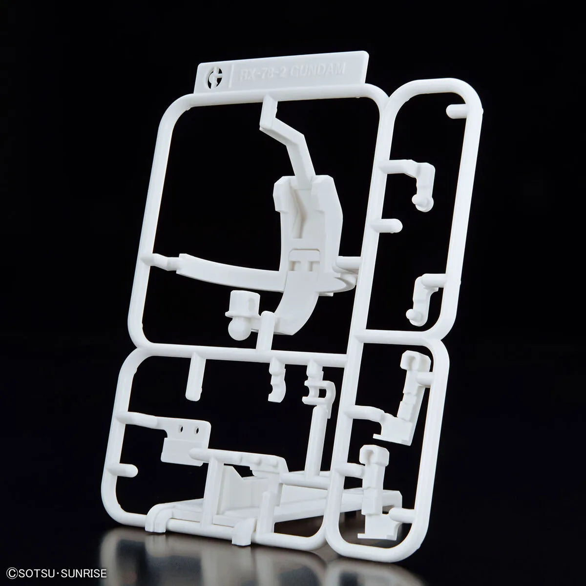 Gunpla-Kun 1/1 DX Set (With Runner Ver. Recreation Parts)