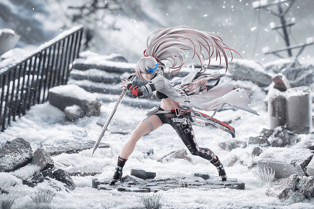 Lucia: Crimson Weave 1/7 Scale Figure
