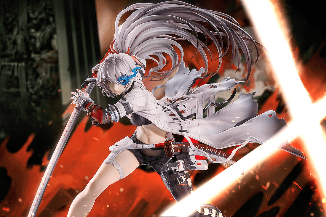 Lucia: Crimson Weave 1/7 Scale Figure