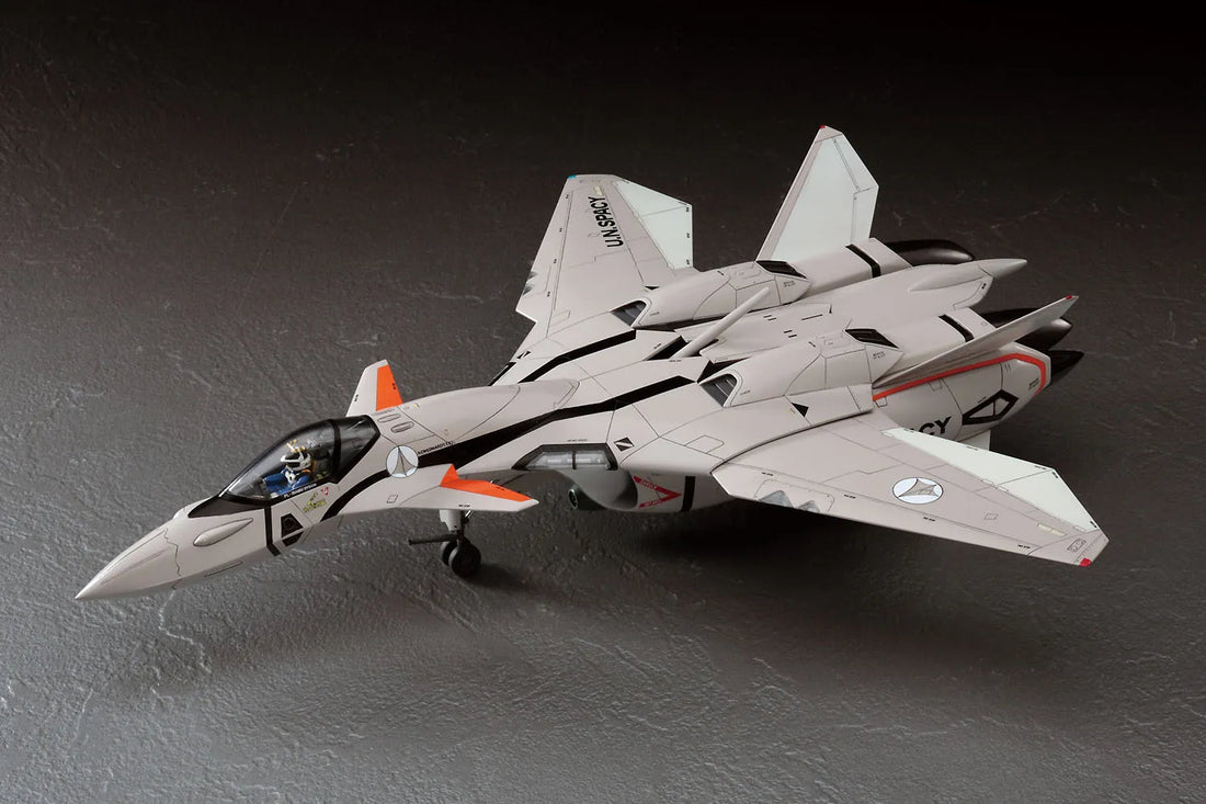 Macross Plus 1/72 VF-11B Thunderbolt