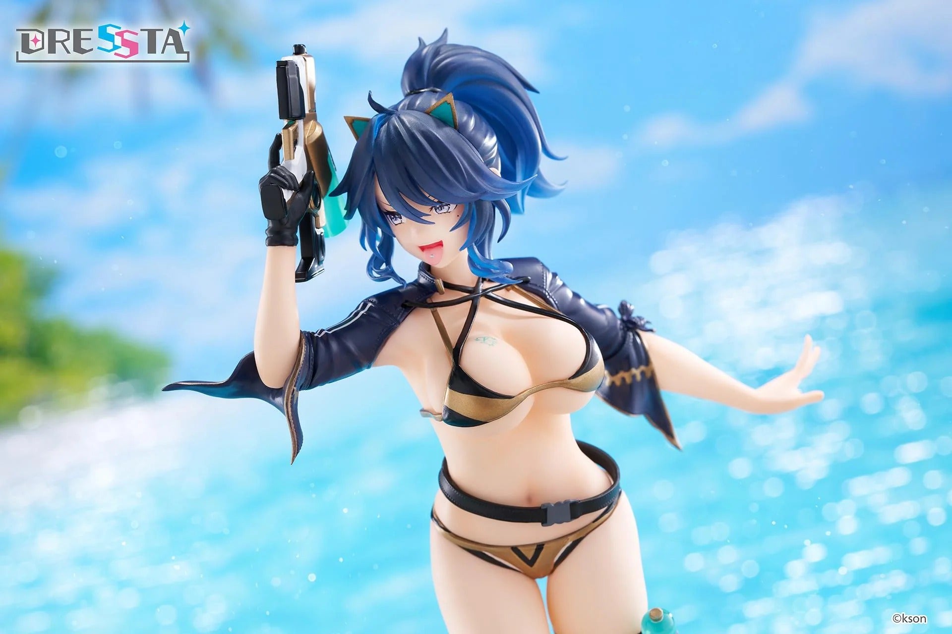 kson DRESSTA Statue Figure