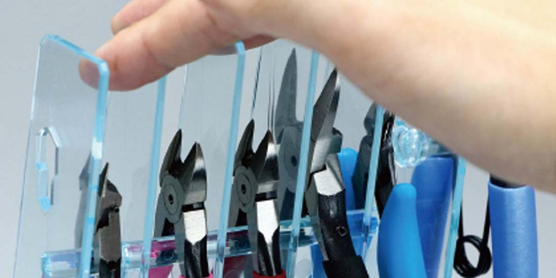 Godhand Nippers Stand - Glacier Hobbies - GodHand