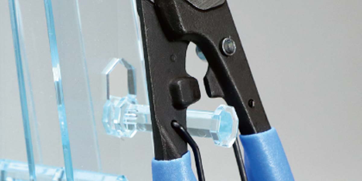 Godhand Nippers Stand - Glacier Hobbies - GodHand