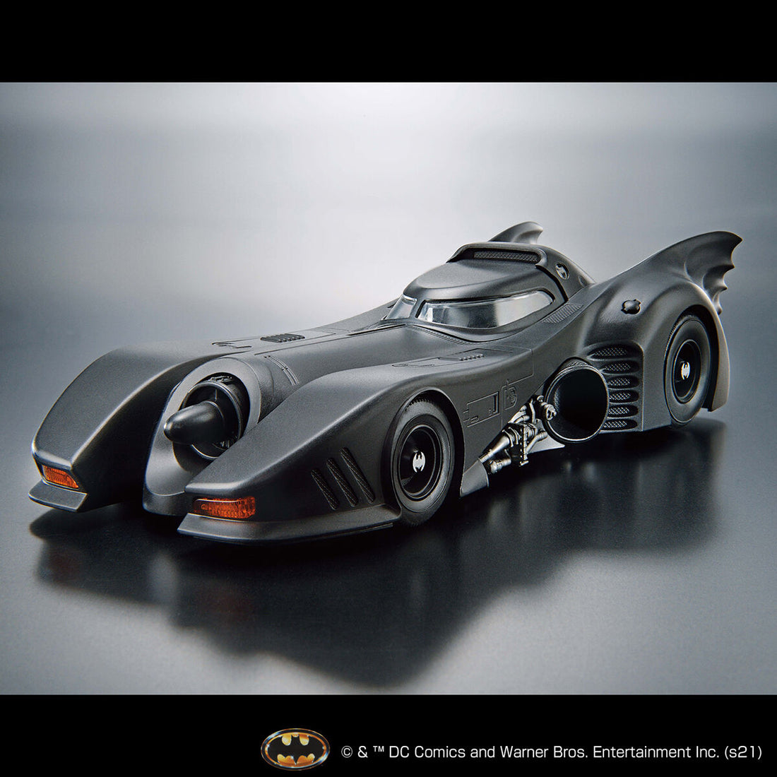 Batman 1/35 Scale Batmobile (Batman Ver.) Model Kit - Glacier Hobbies - Bandai