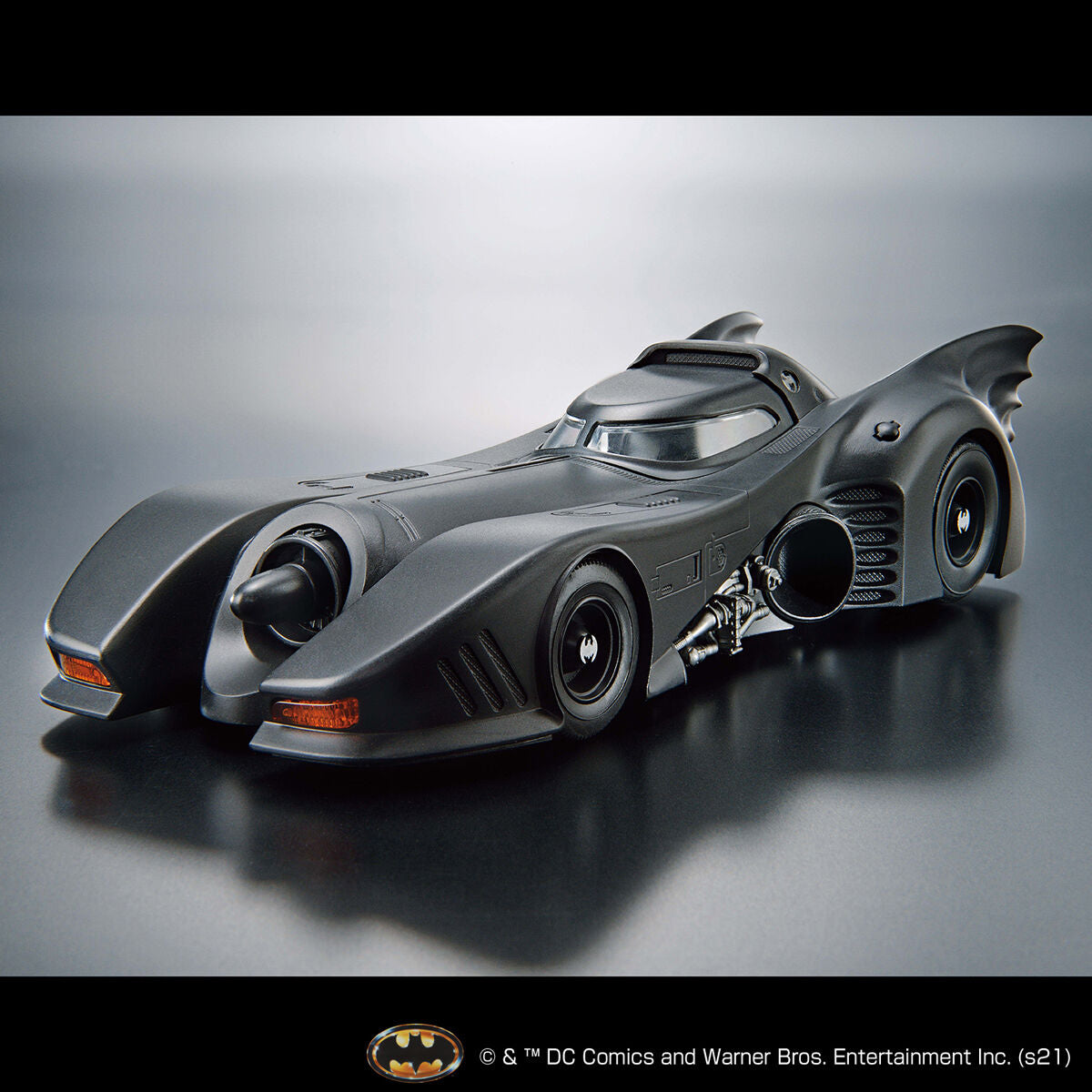 Batman 1/35 Scale Batmobile (Batman Ver.) Model Kit - Glacier Hobbies - Bandai