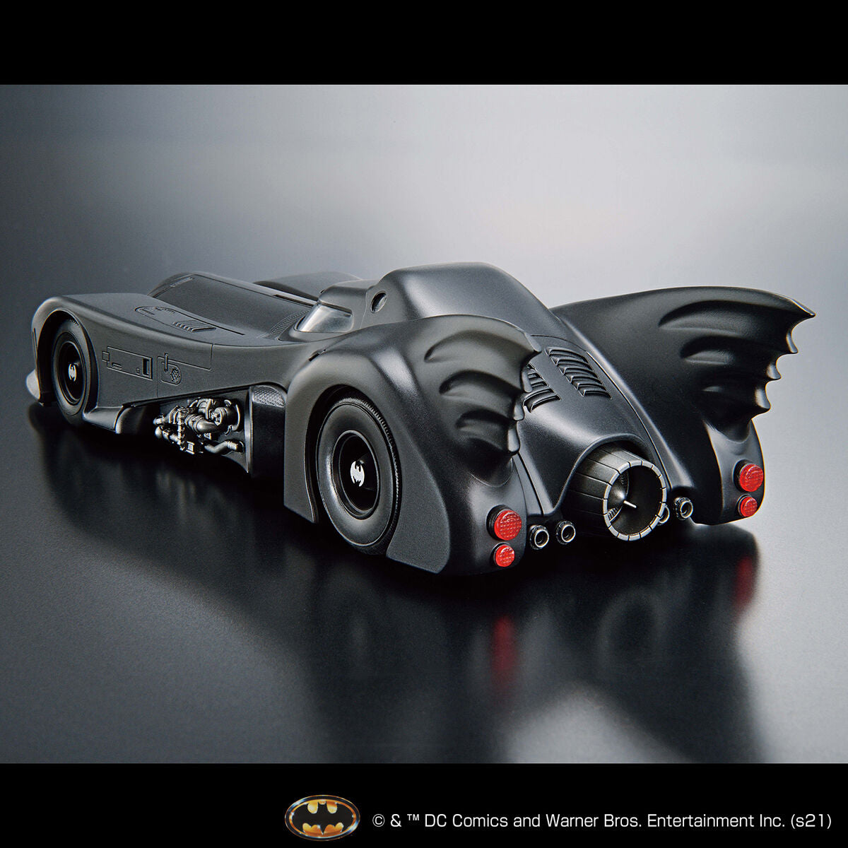 Batman 1/35 Scale Batmobile (Batman Ver.) Model Kit - Glacier Hobbies - Bandai