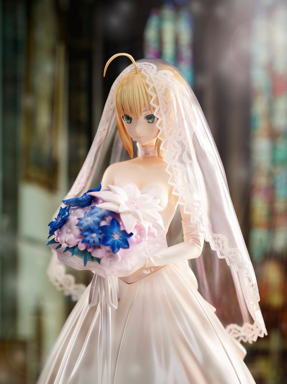 Fate/stay night - 1/7 Scale Figure Saber 10th Anniversary ～ Royal Dress Version - Glacier Hobbies - Aniplex