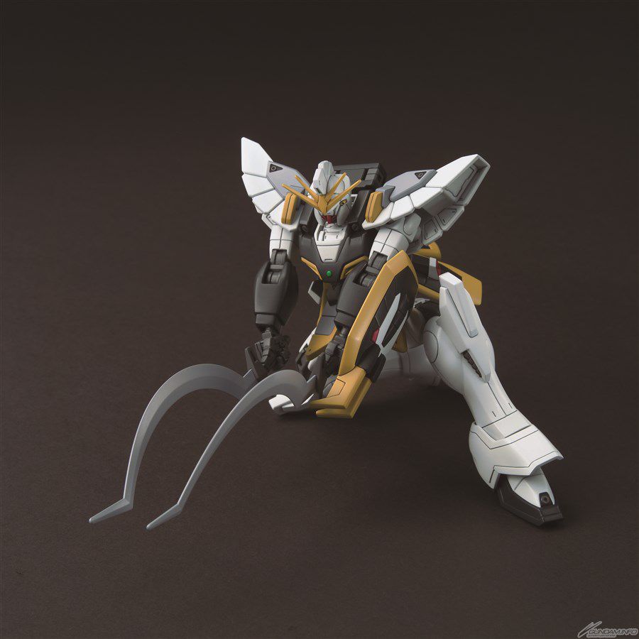 HGAC 1/144 Gundam Sandrock - High Grade New Mobile Report Gundam Wing | Glacier Hobbies