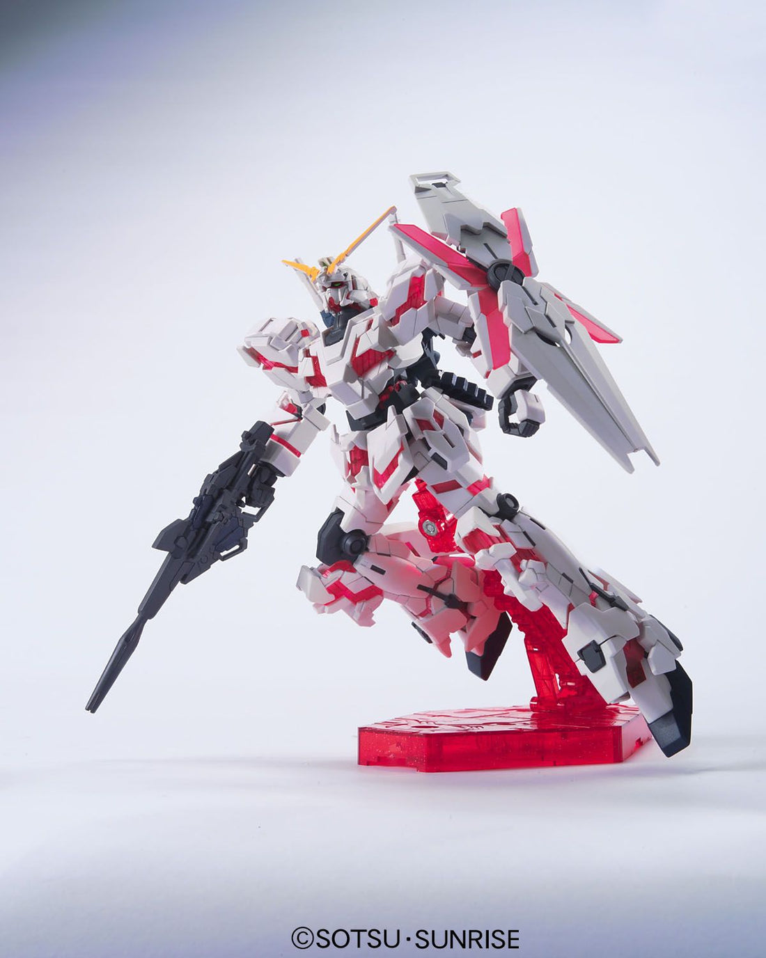 HGUC 1/144 RX-0 Unicorn Gundam (Destroy Mode)