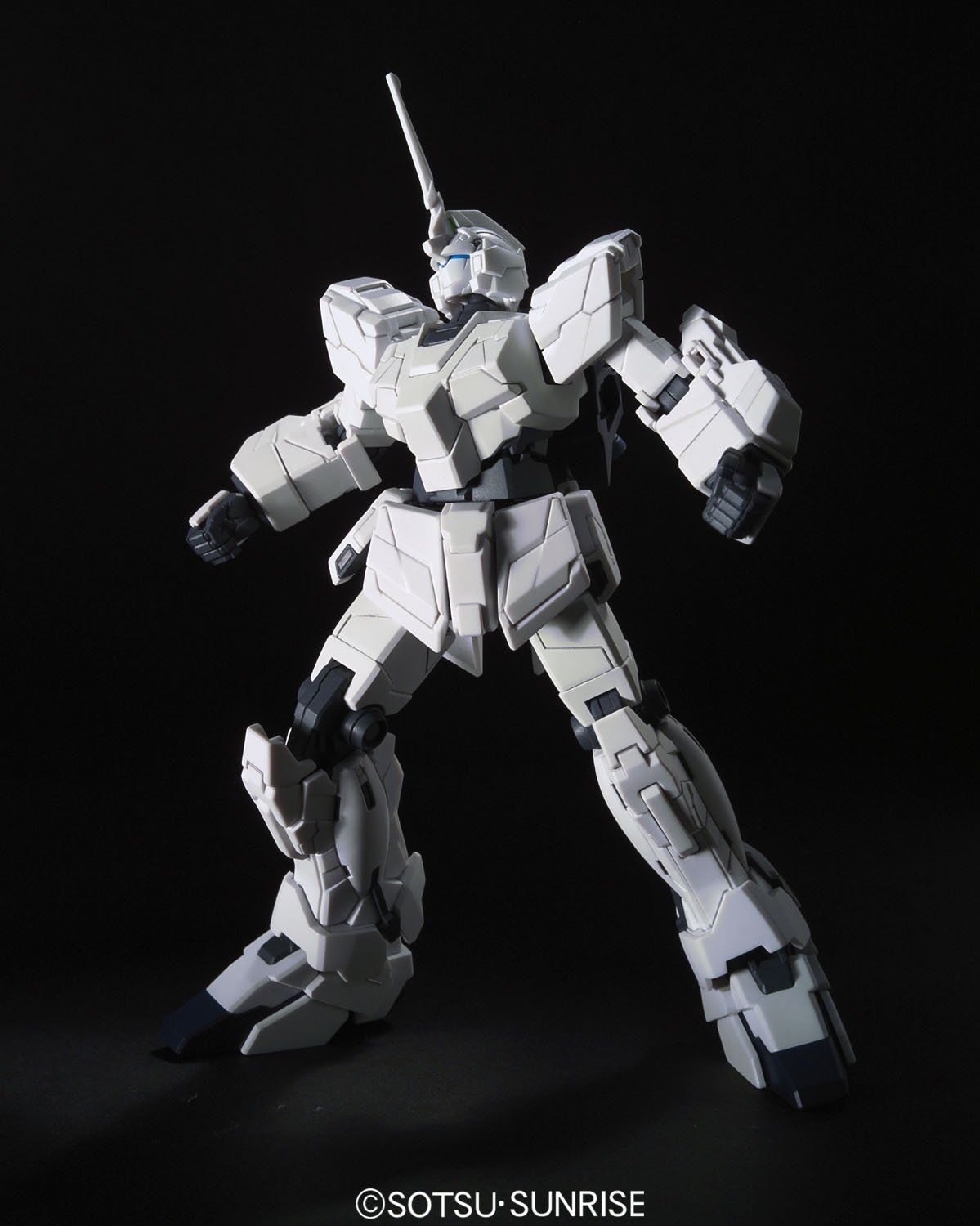 HGUC 1/144 RX-0 Unicorn Gundam (Unicorn Mode) - High Grade Mobile Suit Gundam Unicorn | Glacier Hobbies