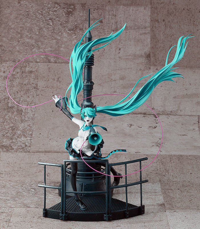 [PREORDER] Hatsune Miku: Love is War Refined Ver. -Good Smile Company 20th Anniversary Book 1/8 Scale Figure - Glacier Hobbies - Good Smile Company