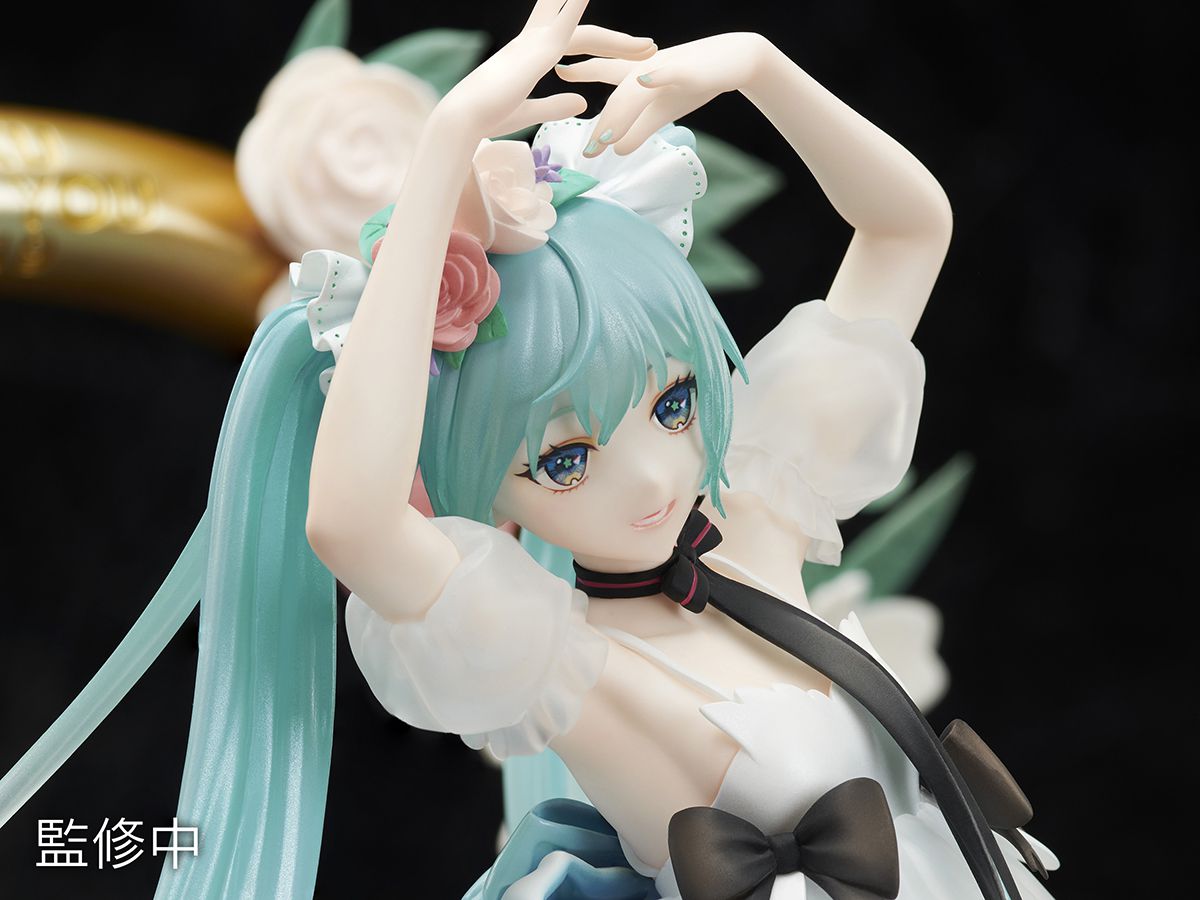 [PREORDER] Hatsune Miku "MIKU WITH YOU 2019" Ver. 1/7 Scale Figure - Glacier Hobbies - FURYU Corporation