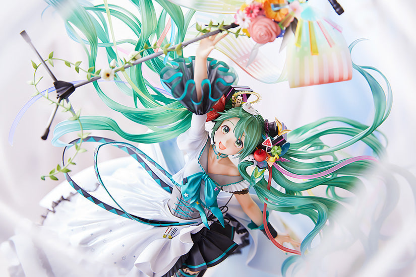 Hatsune Miku: Memorial Dress Ver. 1/7 Scale Figure - Glacier Hobbies - Good Smile Company