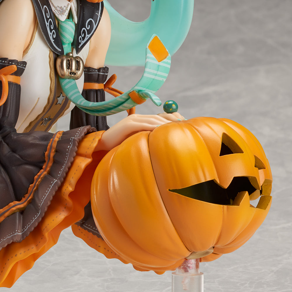 [PREORDER] Hatsune Miku "TRICK or MIKU" illustration by Hidari Complete Figure - Glacier Hobbies - Phat! Company