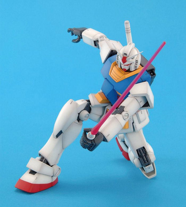 MG 1/100 RX-78-2 Gundam Ver. 2.0 - Glacier Hobbies - Bandai