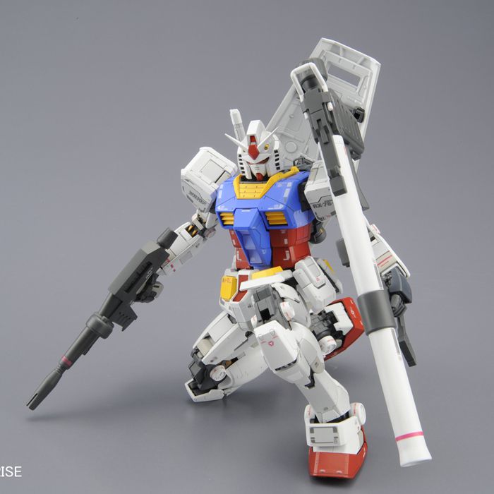 MG 1/100 RX-78-2 Gundam Ver. 3.0 - Master Grade Mobile Suit Gundam | Glacier Hobbies