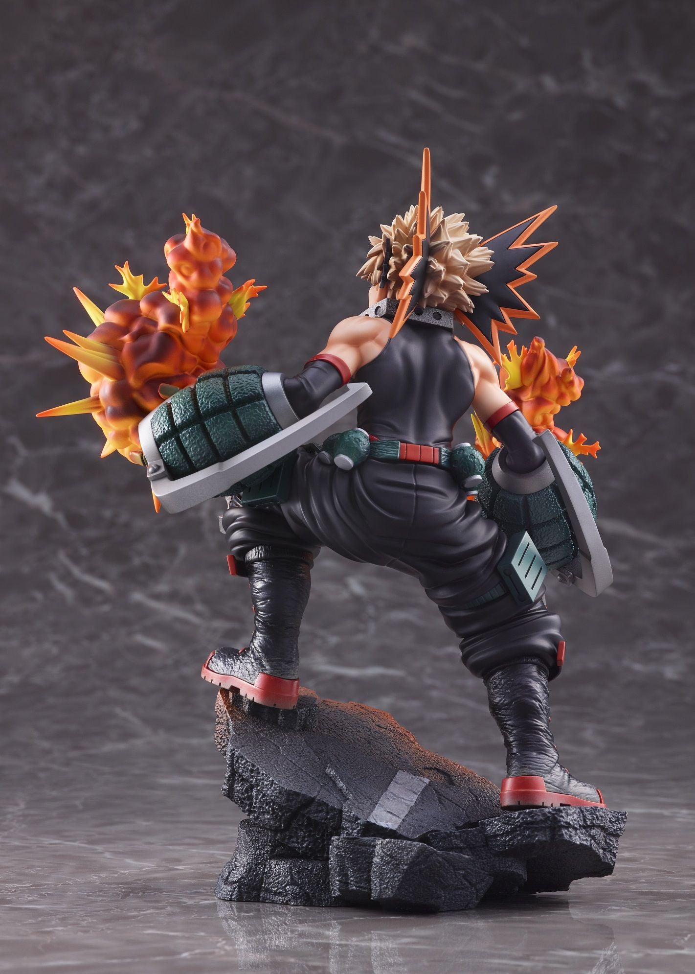 [PREORDER] MY HERO ACADEMIA figure Katsuki Bakugo 1/8 Scale Figure - Glacier Hobbies - TAKARA TOMY