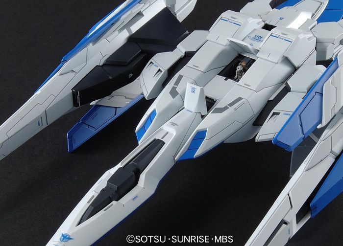 PG 1/60 00 Raiser - Perfect Grade Mobile Suit Gundam 00 | Glacier Hobbies