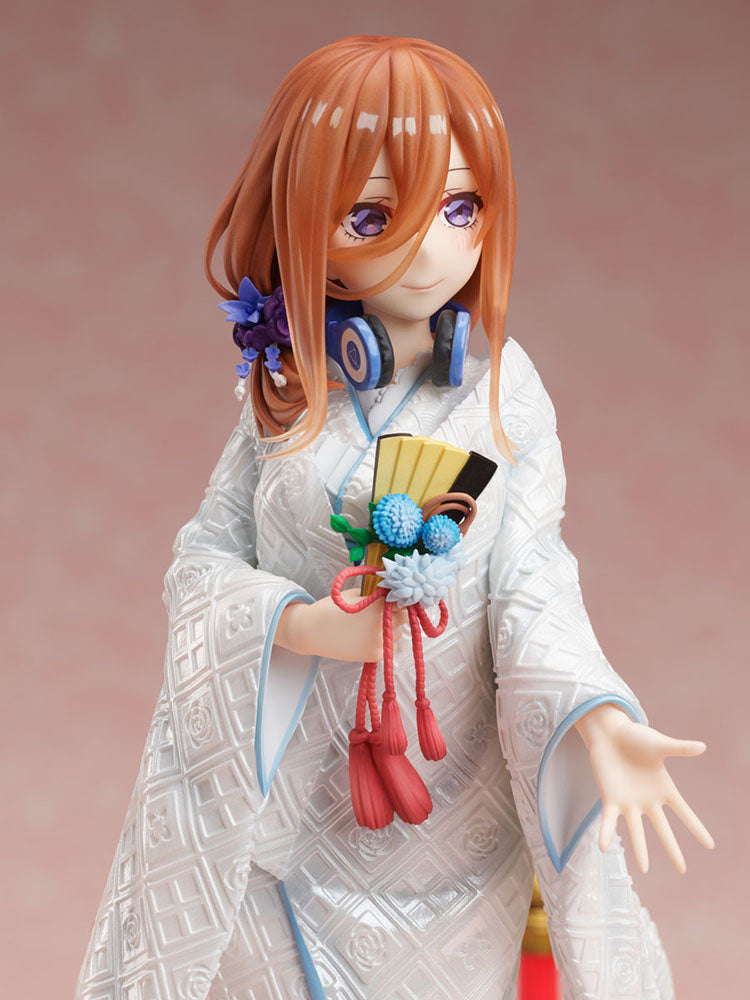 [PREORDER] The Quintessential Quintuplets 2 Miku Nakano -Shiromuku- 1/7 Scale Figure - Glacier Hobbies - FURYU Corporation