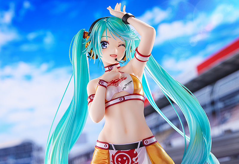 [PREORDER] Racing Miku 2010 Ver. Art by Kentaro Yabuki 1/7 Scale Figure - Glacier Hobbies - Max Factory