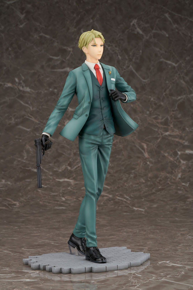 [PREORDER] SPYxFAMILY Loid Forger 1/7 Scale Figure - Glacier Hobbies - FuRyu Corporation