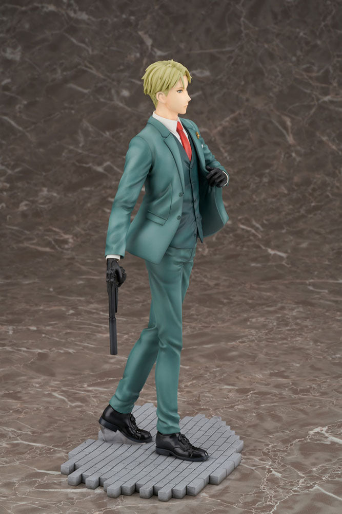 [PREORDER] SPYxFAMILY Loid Forger 1/7 Scale Figure - Glacier Hobbies - FuRyu Corporation