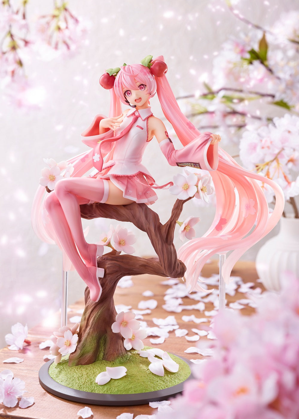 [PREORDER] Spiritale by TAITO Sakura Miku ~ Sakura Fairy ver. ~ 1/7 scale figure - Glacier Hobbies - Taito
