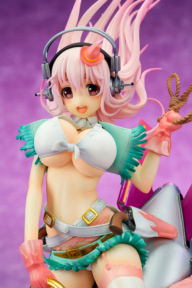 Super Sonico Love Bomber! 1/7 scale figure - Glacier Hobbies - Ques Q
