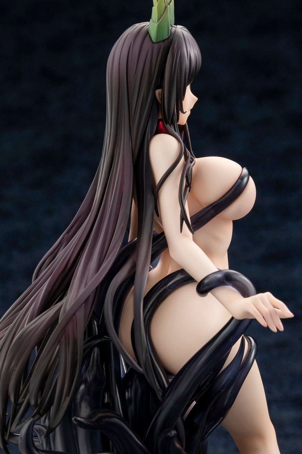 [PREORDER] The Elder Sister-Like One Chiyo 1/7 Scale Figure - Glacier Hobbies - KADOKAWA