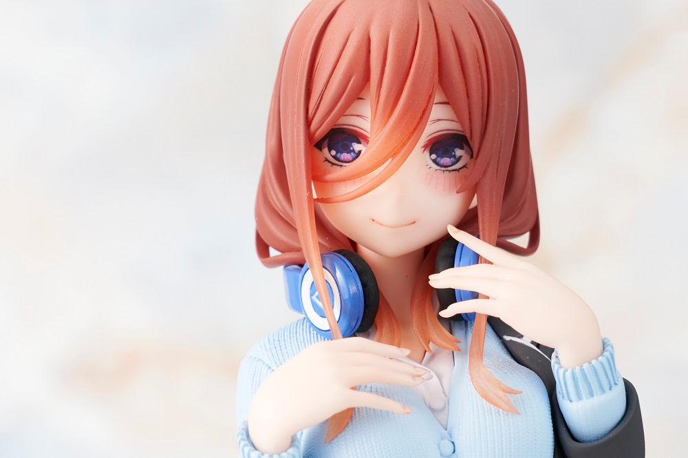 [PREORDER] The Quintessential Quintuplets Coreful Figure Nakano Miku ~Uniform ver~ Prize Figure - Glacier Hobbies - Taito