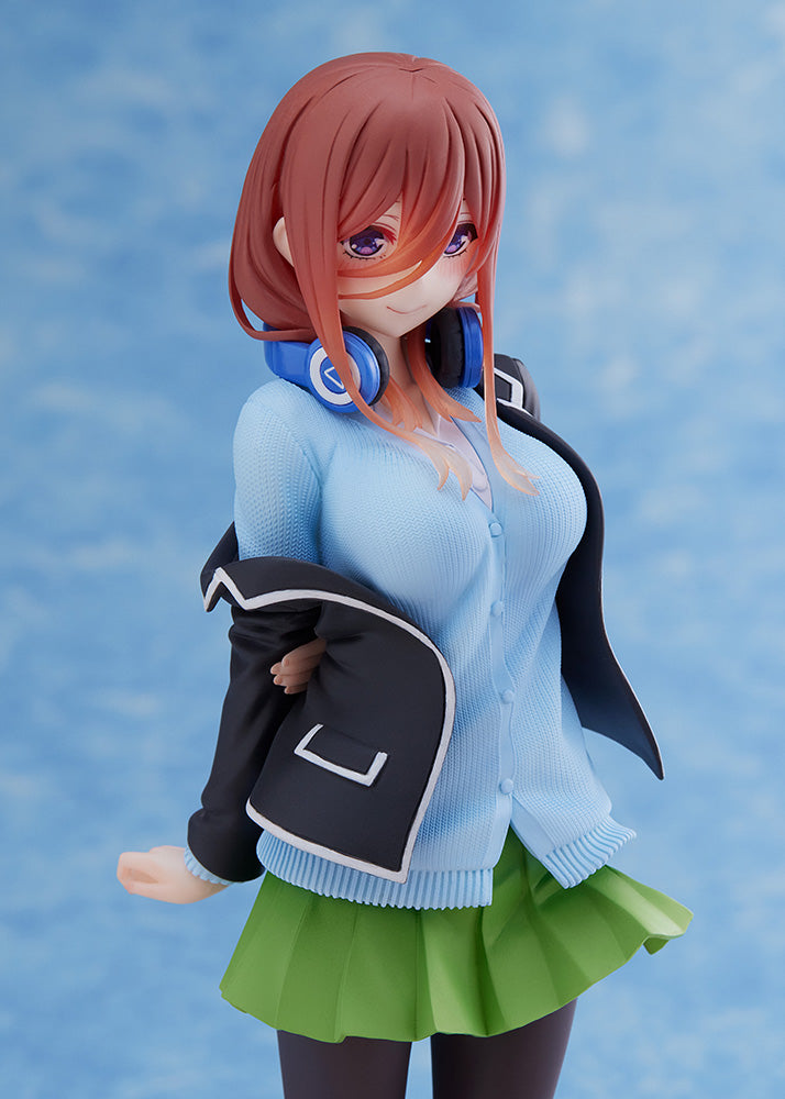 [PREORDER] The Quintessential Quintuplets Coreful Figure Nakano Miku ~Uniform ver~ Renewal~Prize Figure - Glacier Hobbies - Taito