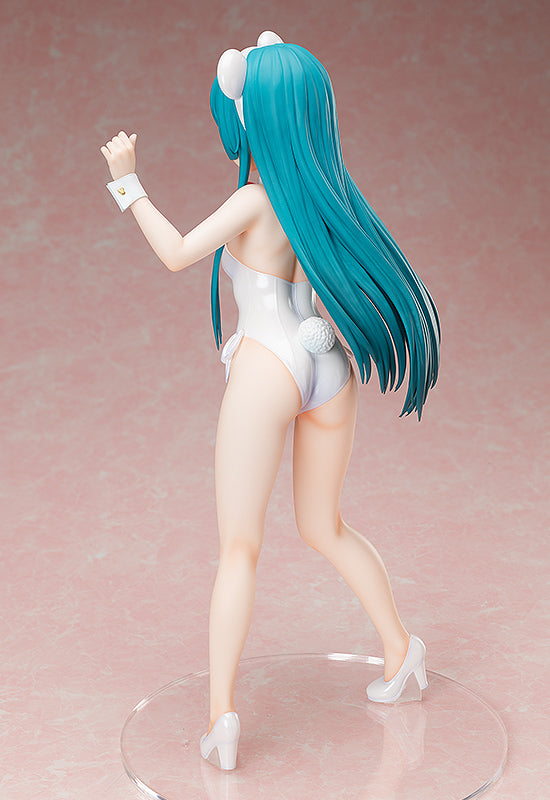 [PREORDER] Yuna: White Bear Suit Ver. 1/4th Scale Figure - Glacier Hobbies - FREEing